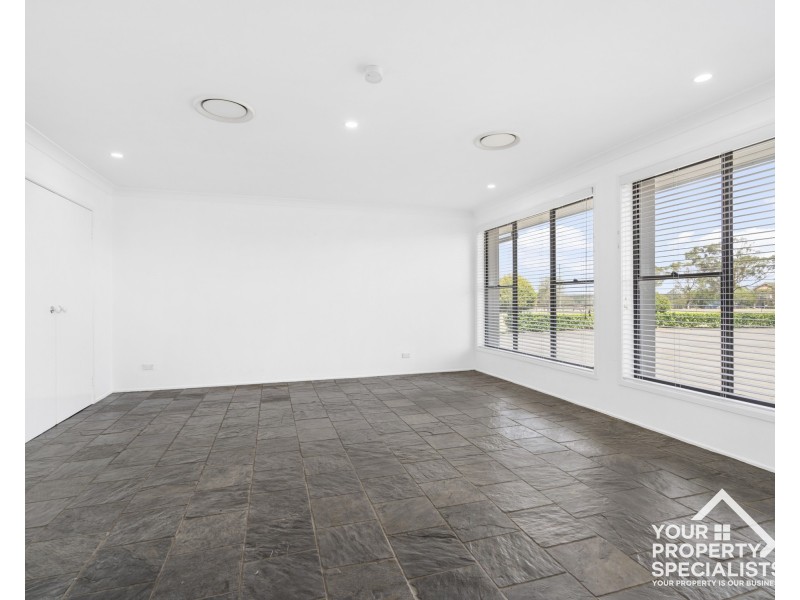 87 Kelvin Park Drive, Bringelly NSW 2556