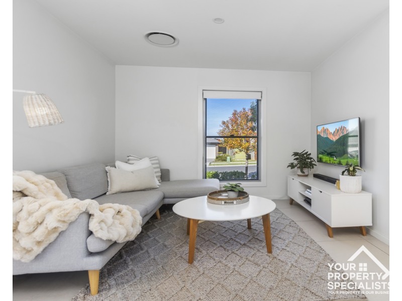 1 Kingsley Street, Oran Park NSW 2570