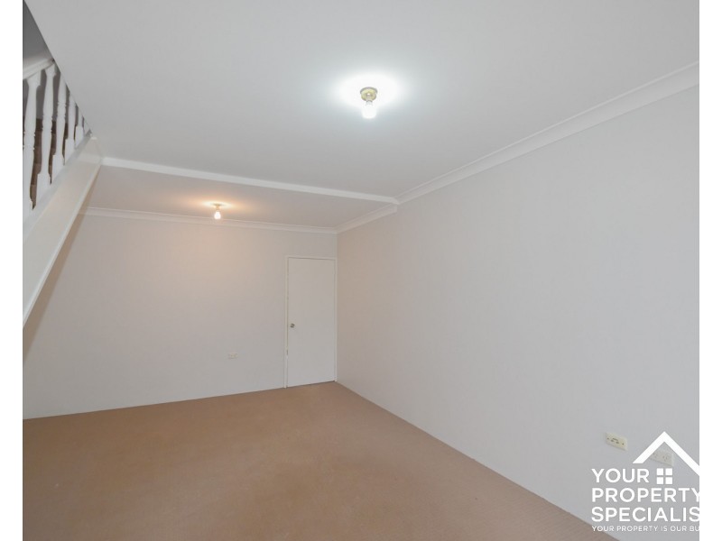 2/33 Kingsclare Street, Leumeah NSW 2560