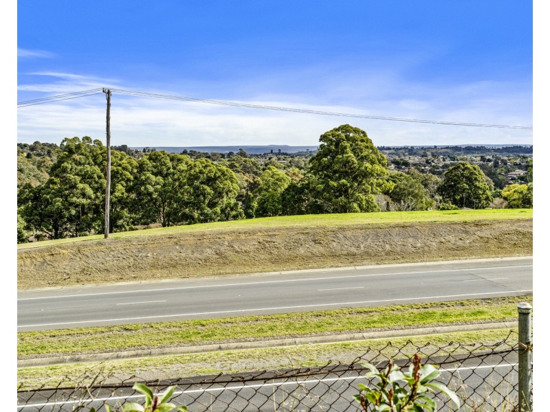 6 Balook Crescent, Bradbury NSW 2560