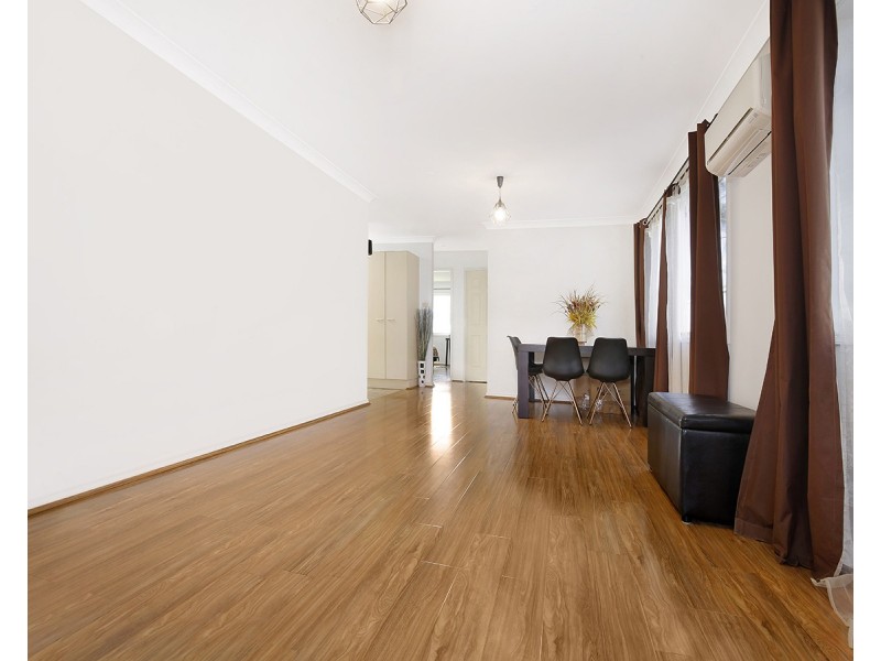 2/7 Corunna Crescent, Flinders NSW 2529