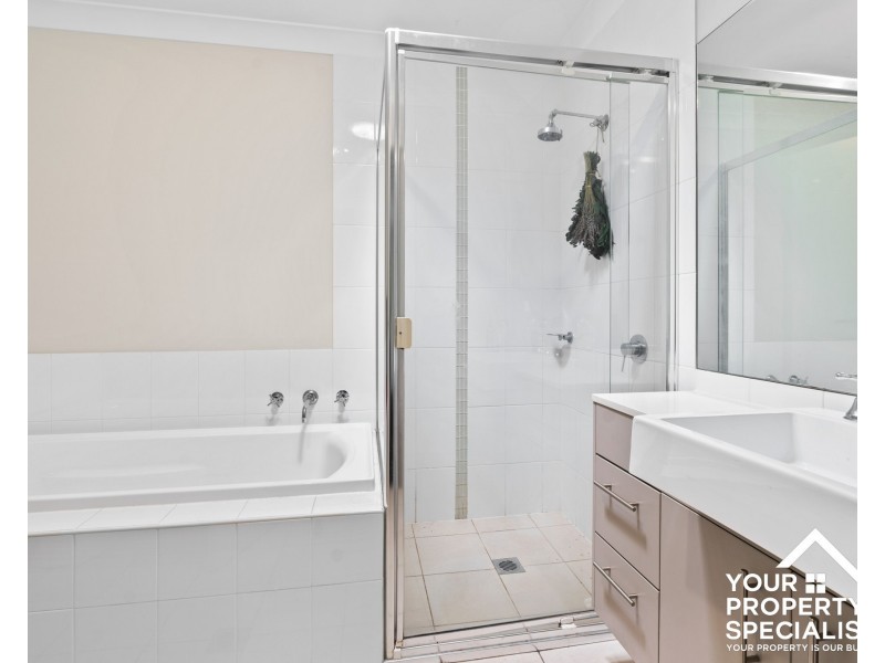 142 Liz Kernohan Drive, Elderslie NSW 2570