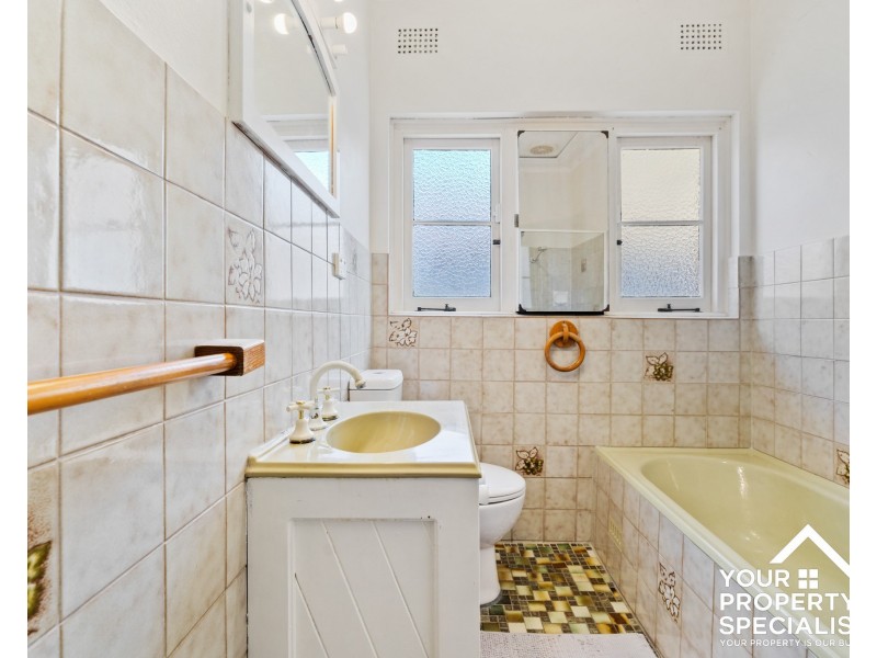 7 McCulloch Street, Russell Lea NSW 2046