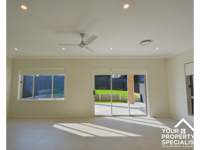 8 Boxthorn Avenue, Leppington NSW 2179