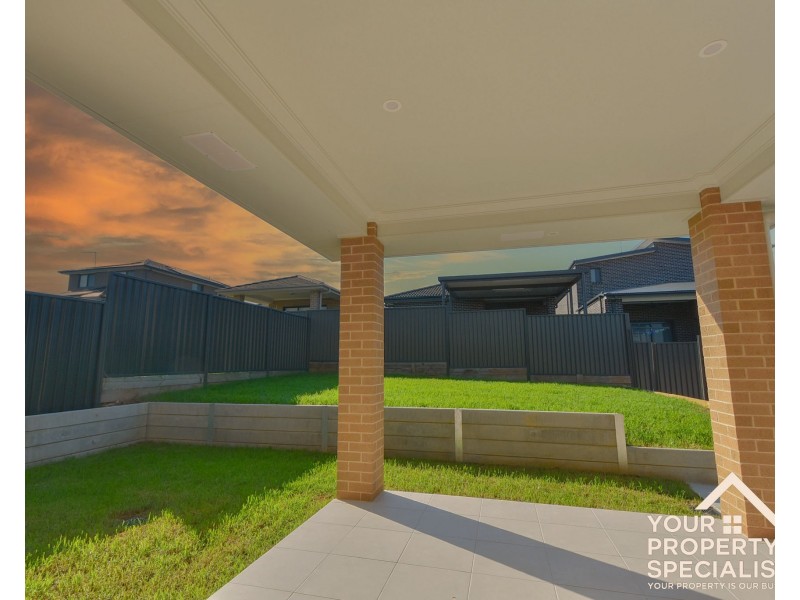 8 Boxthorn Avenue, Leppington NSW 2179