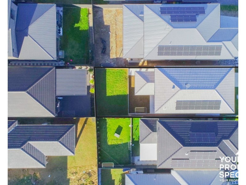 8 Boxthorn Avenue, Leppington NSW 2179