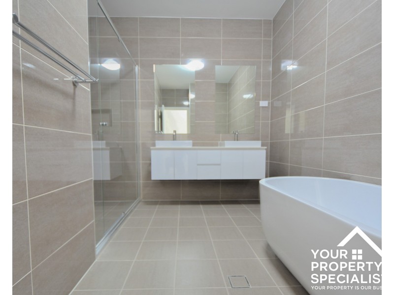 81 Arkley Crescent, Claymore NSW 2559