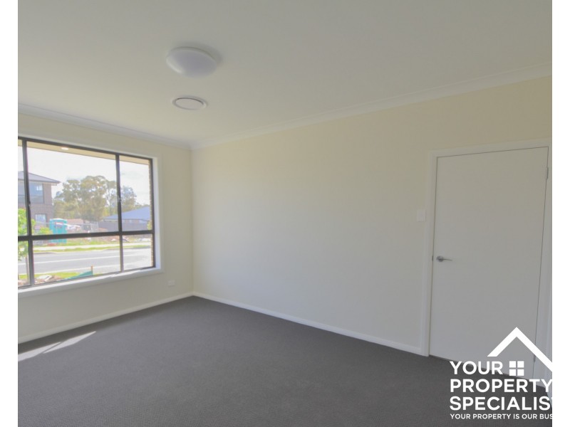 81 Arkley Crescent, Claymore NSW 2559