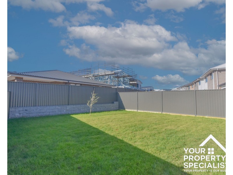 24 Renwick Street, Catherine Field NSW 2557