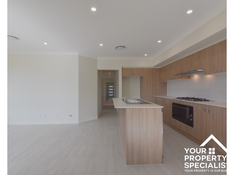 22 Dulcimere Street, Tahmoor NSW 2573