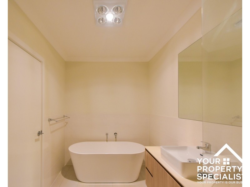 22 Dulcimere Street, Tahmoor NSW 2573