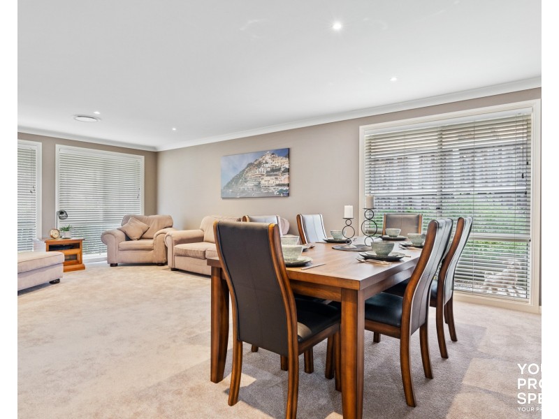 10 Hillier Close, Camden Park NSW 2570