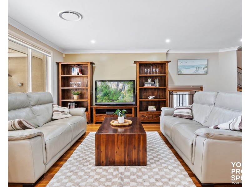 10 Hillier Close, Camden Park NSW 2570