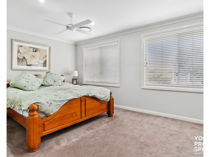 10 Hillier Close, Camden Park NSW 2570