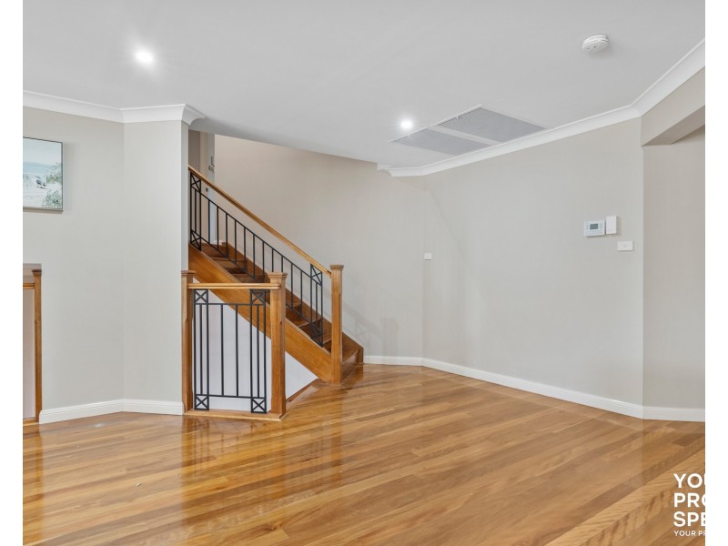 10 Hillier Close, Camden Park NSW 2570