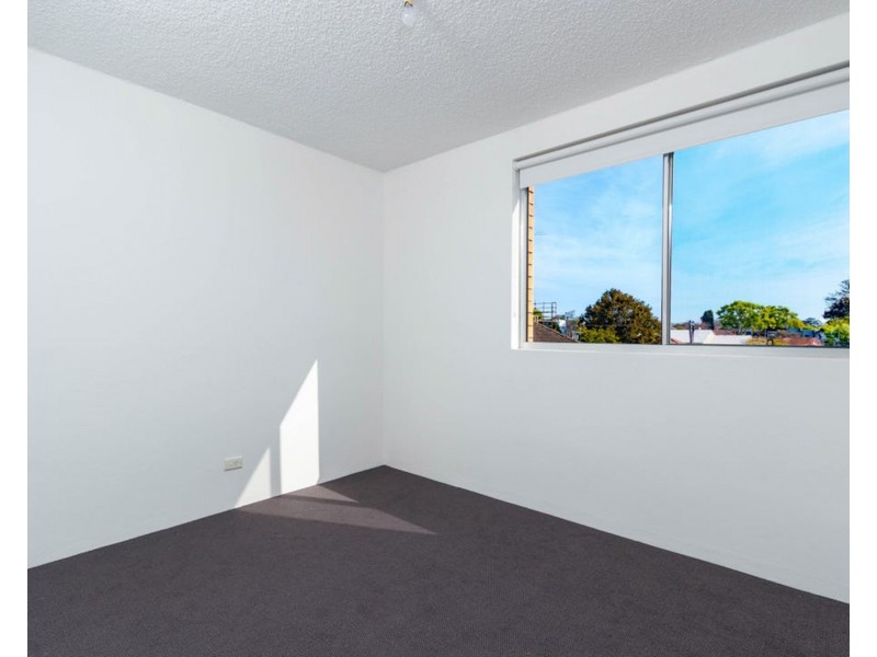 4/34 Moore Street, Campbelltown NSW 2560