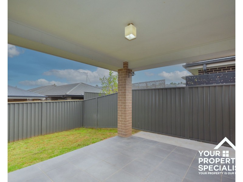 60 Jennings Crescent, Spring Farm NSW 2570
