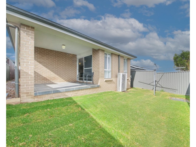 60 Jennings Crescent, Spring Farm NSW 2570