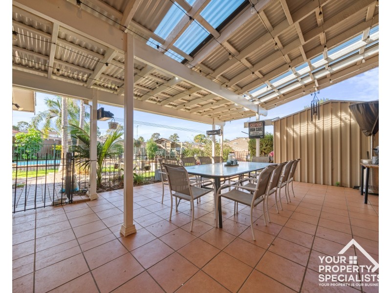 10 Thames Place, Kearns NSW 2558