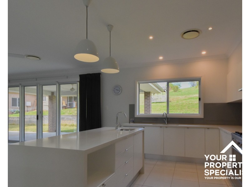 14 Yewens Circuit, Grasmere NSW 2570
