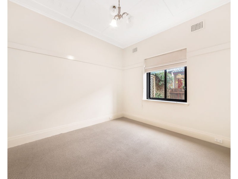 2/18 Lenthall Street, Kensington NSW 2033