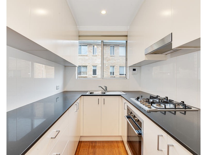 9/96 Burns Bay Road, Lane Cove NSW 2066
