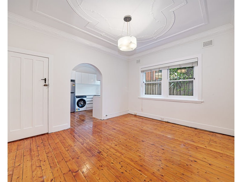 1/15 Kurrawa Ave, Coogee NSW 2034