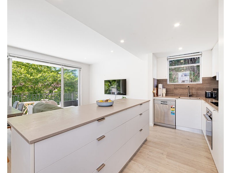 2/110 Wellington St, Bondi Beach NSW 2026