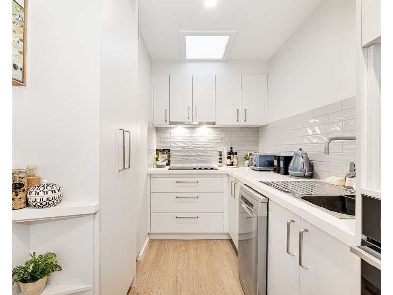 92-94 Burns Bay Road, Lane Cove NSW 2066