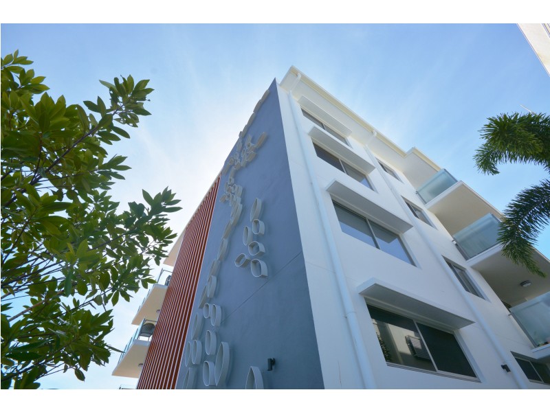 33 Loder Street, Biggera Waters QLD 4216