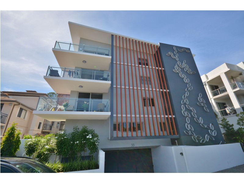 33 Loder Street, Biggera Waters QLD 4216