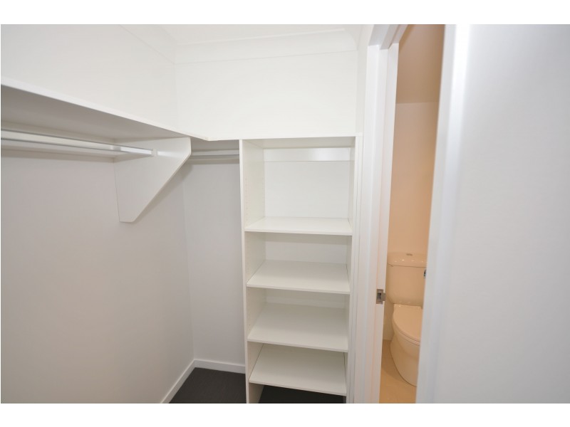 33 Loder Street, Biggera Waters QLD 4216