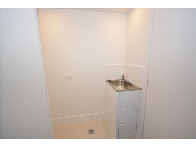 33 Loder Street, Biggera Waters QLD 4216