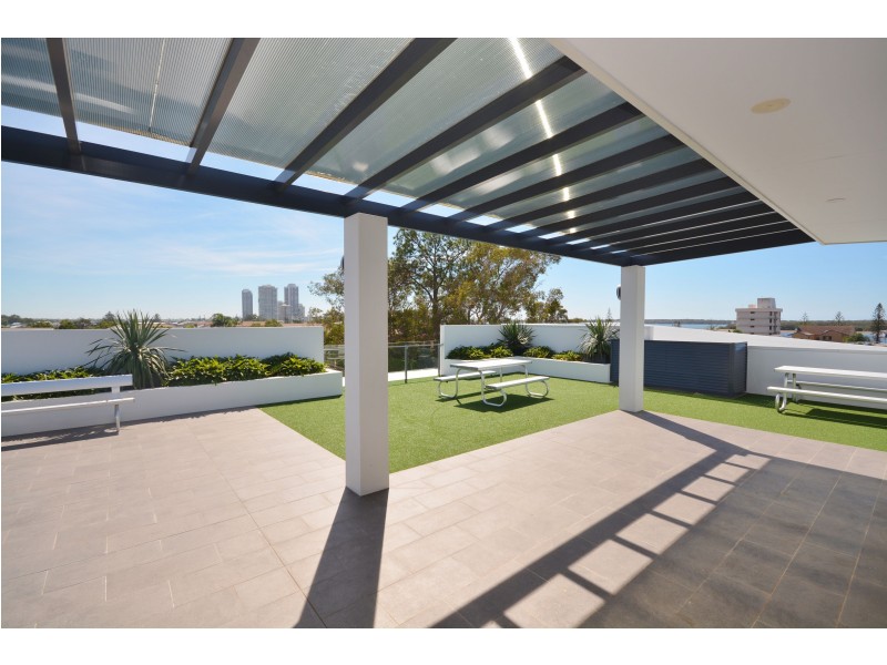 33 Loder Street, Biggera Waters QLD 4216