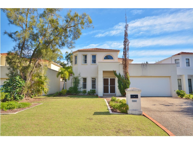 8394 Magnolia Drive East, Hope Island QLD 4212