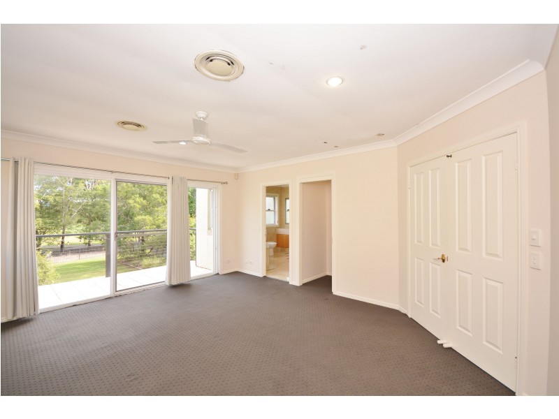 8394 Magnolia Drive East, Hope Island QLD 4212