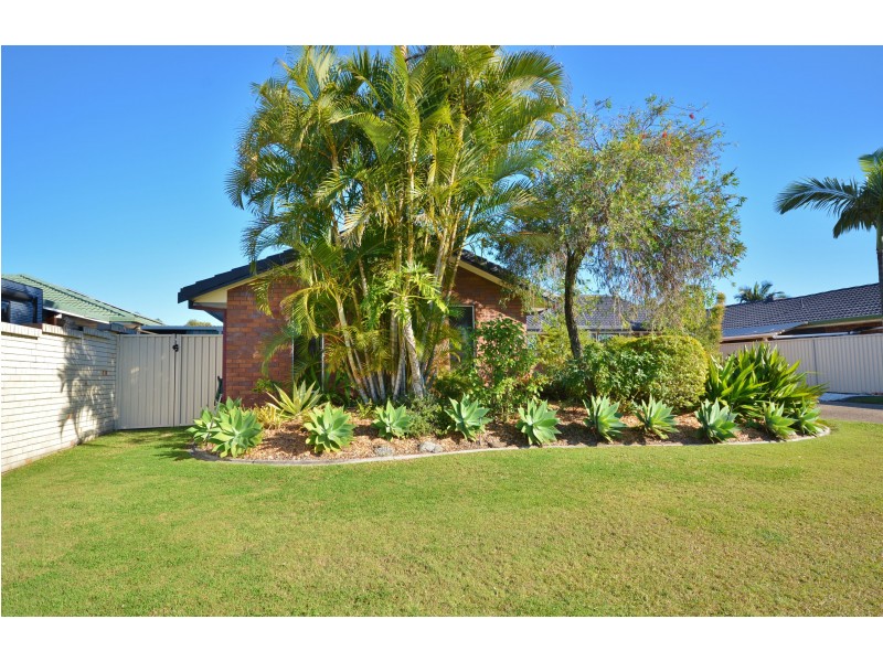 9 Coachwood Court, Burleigh Waters QLD 4220