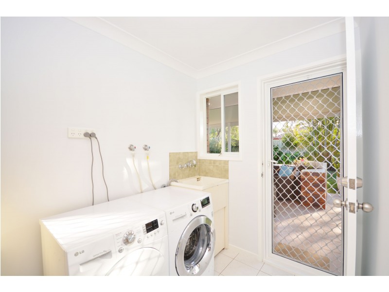 9 Coachwood Court, Burleigh Waters QLD 4220