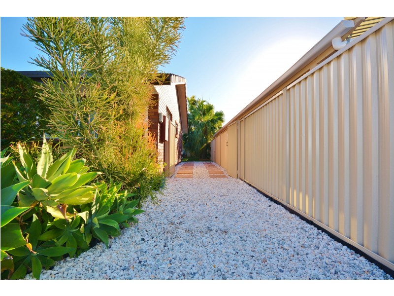 9 Coachwood Court, Burleigh Waters QLD 4220