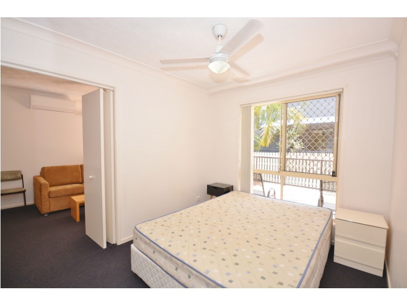 2/63 Queen Street, Southport QLD 4215