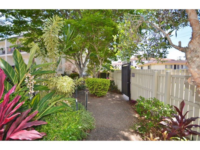 2/63 Queen Street, Southport QLD 4215