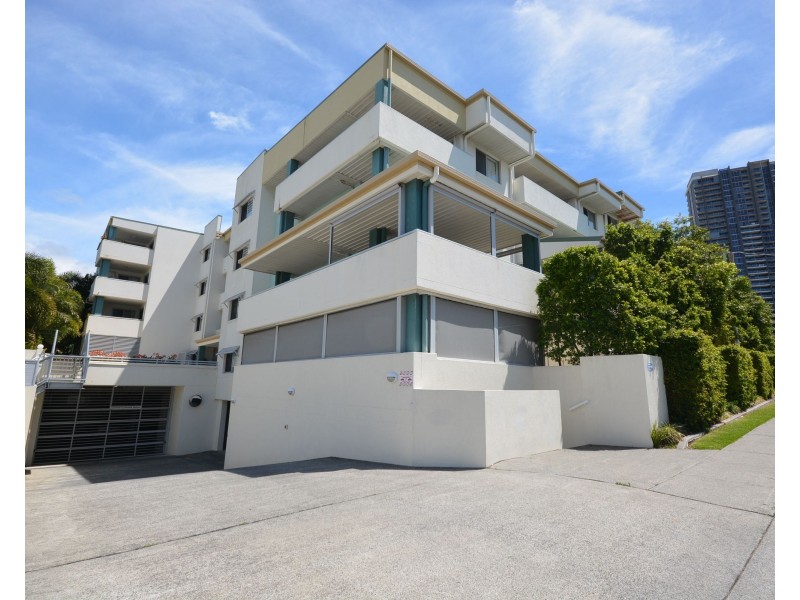 6/52-58 Queen Street, Southport QLD 4215
