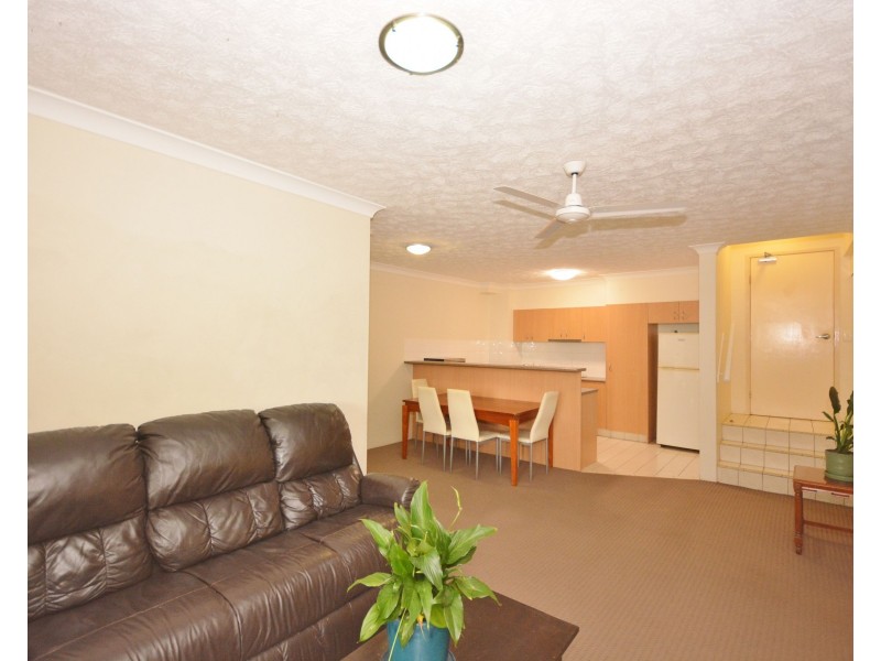 6/52-58 Queen Street, Southport QLD 4215