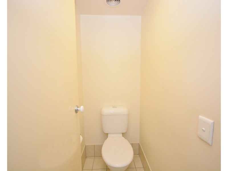 6/52-58 Queen Street, Southport QLD 4215