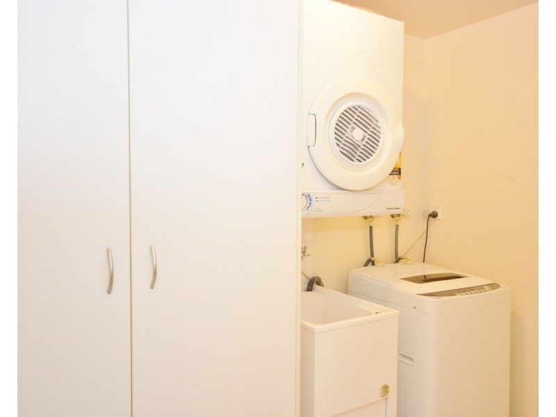 6/52-58 Queen Street, Southport QLD 4215