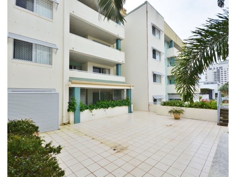 6/52-58 Queen Street, Southport QLD 4215