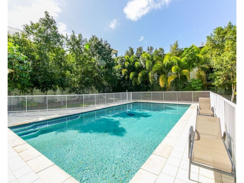 6/52-58 Queen Street, Southport QLD 4215