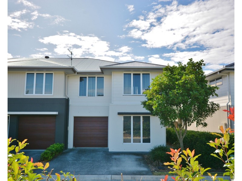 48/370 Gainsborough Drive, Pimpama QLD 4209