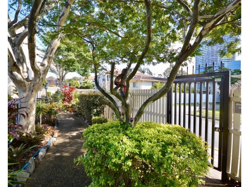 12/63 Queen Street, Southport QLD 4215