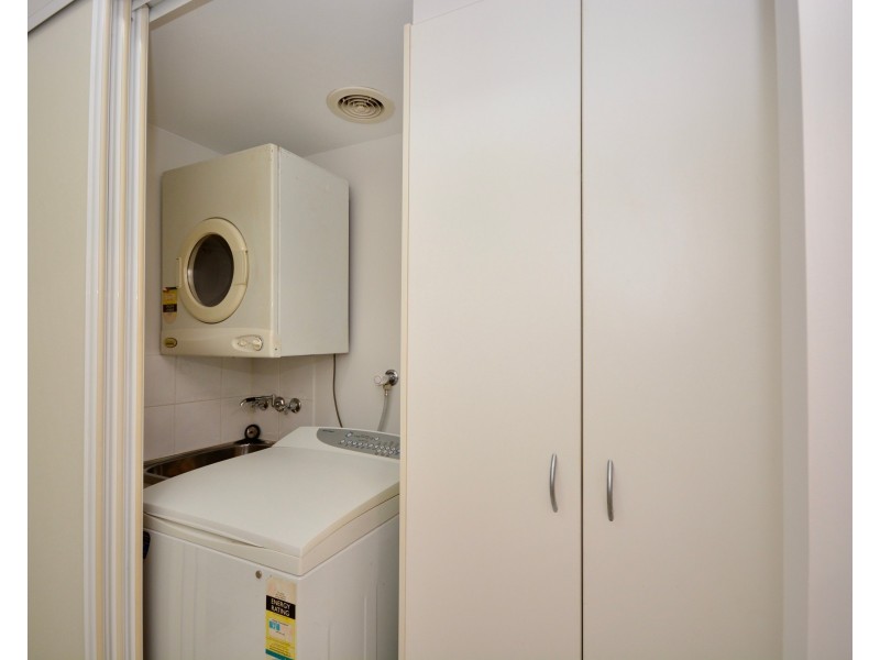 19/52-58 Queen Street, Southport QLD 4215